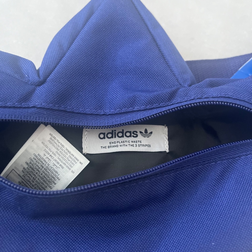 Adidas Trefoil Sling Garden Flower Blooming Indigo Blue Gerbera Freesia Bag - Picture 11 of 12